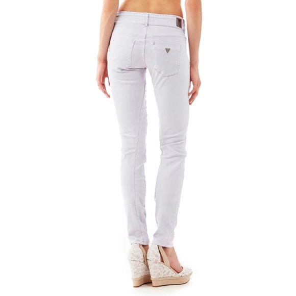 Guess Destroyed Jeans - 26 - Picture 4 of 5